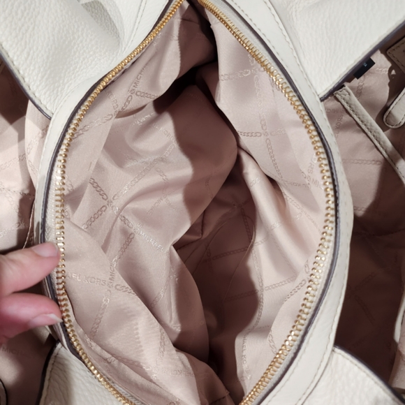 NWT MK Michael Kors Jet Set Travel Medium Dome Crossbody Satchel Color Chambray - Picture 6 of 9